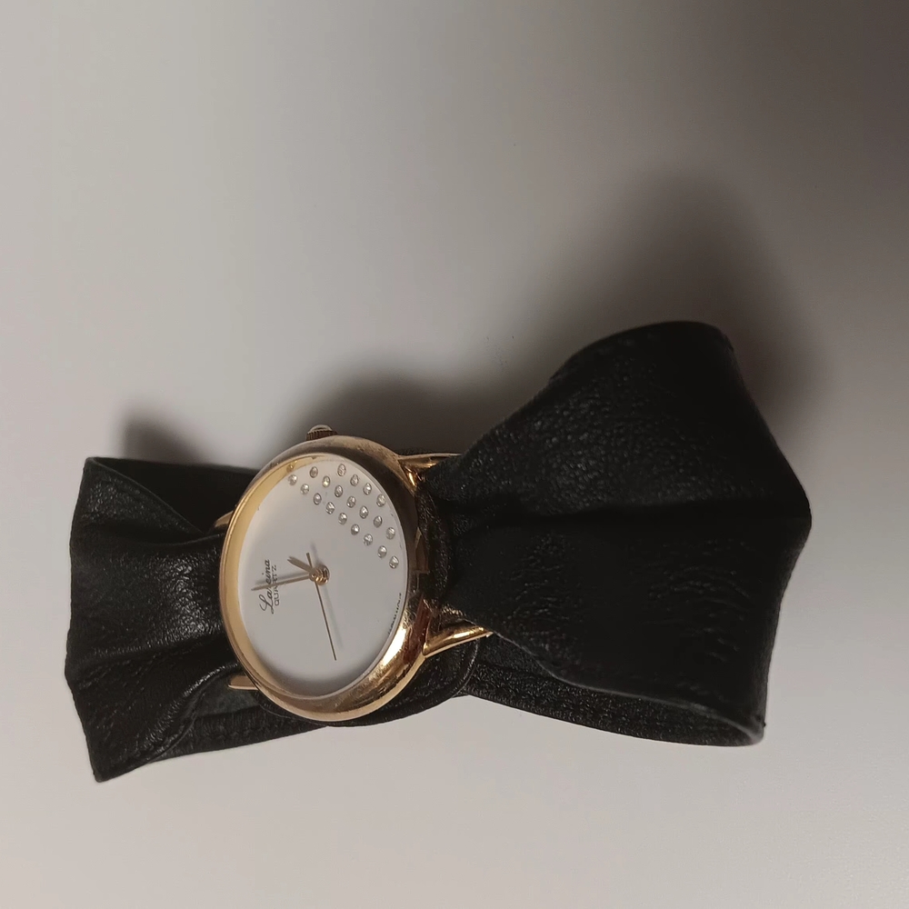 Elegant Black Leather Women's Watch
